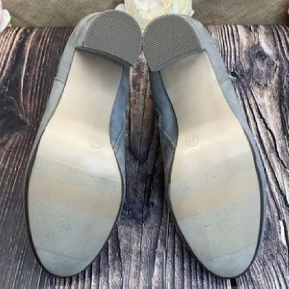 Material Girl Desert Sand Cambrie Booties 9.5