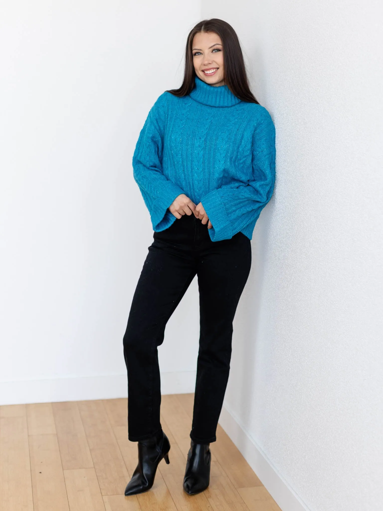 MICA Gentle Night Mid Rise Ankle Straight