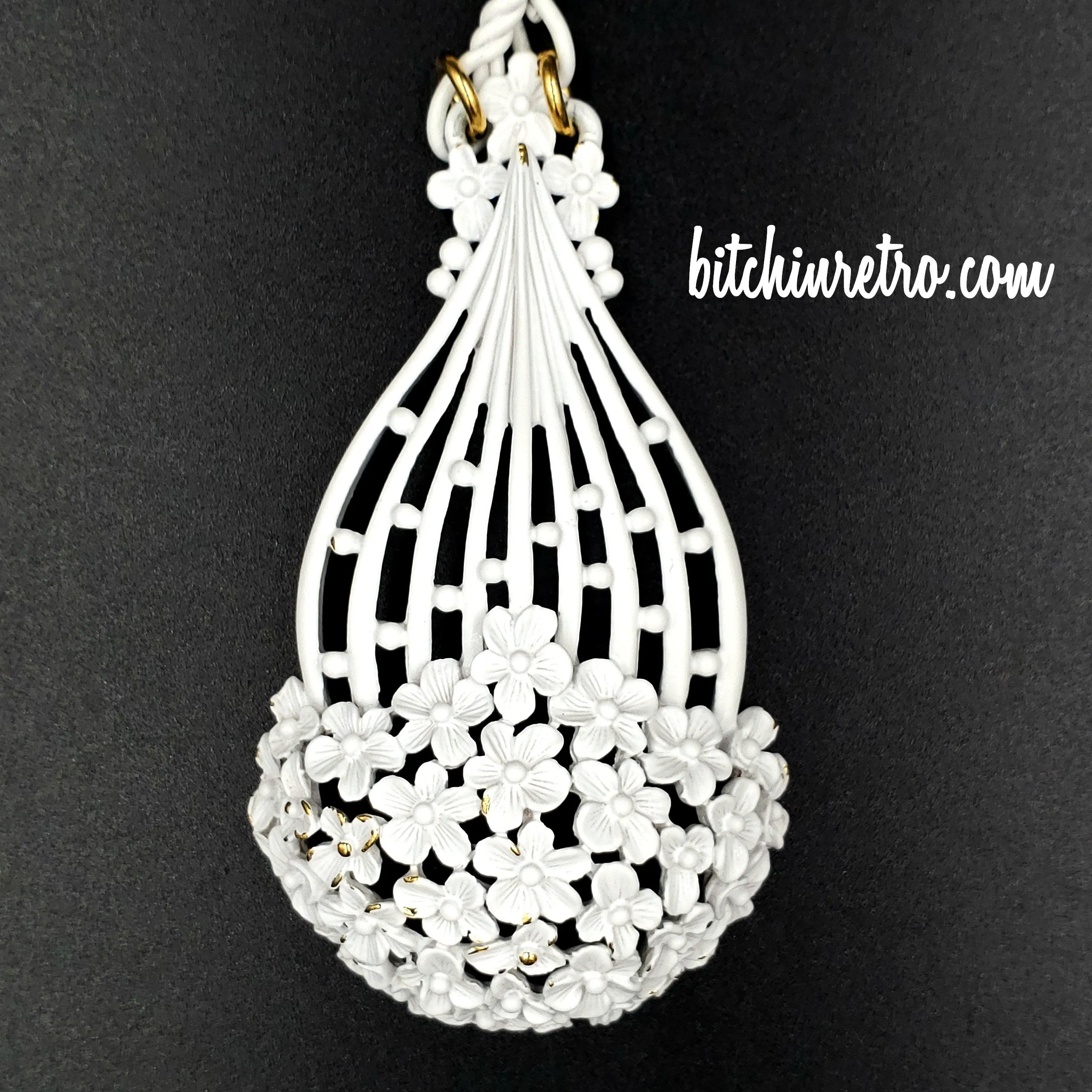 Monet White Filigree Vintage Necklace and Brooch Set