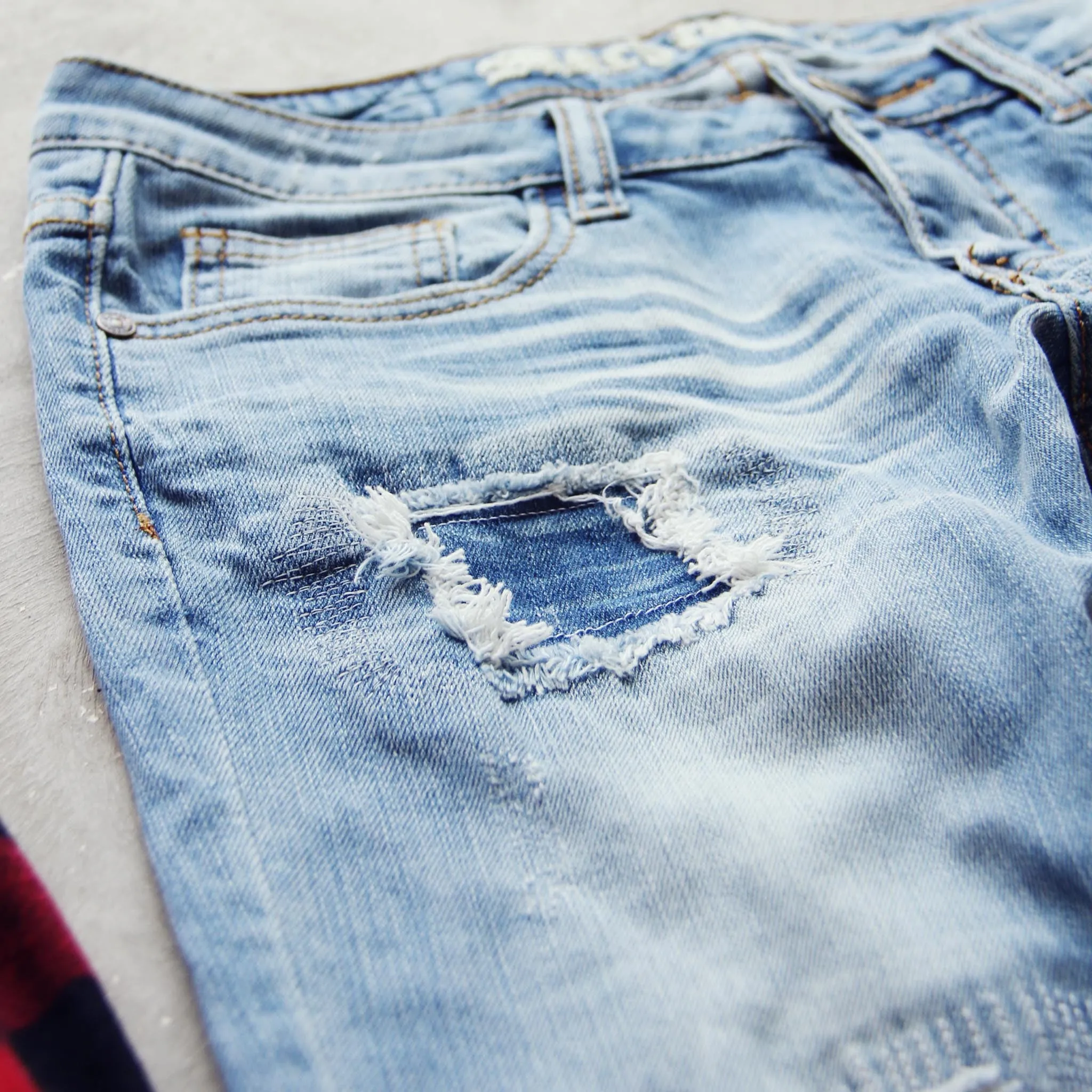 Morrison Distressed Skinnies