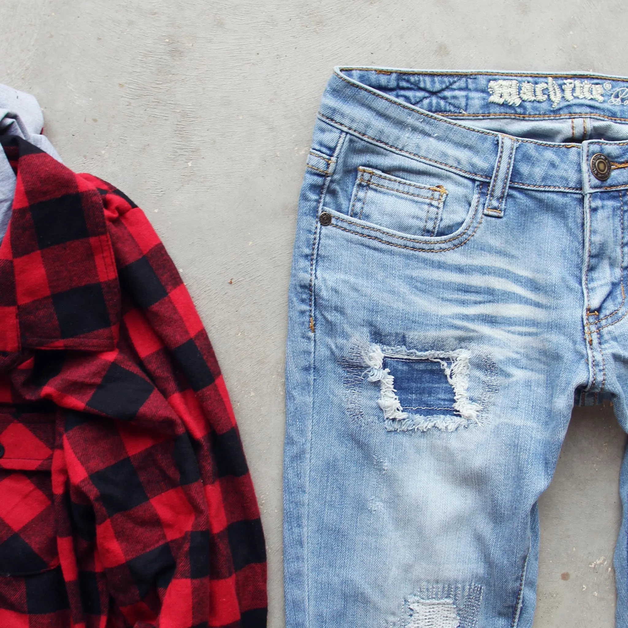 Morrison Distressed Skinnies