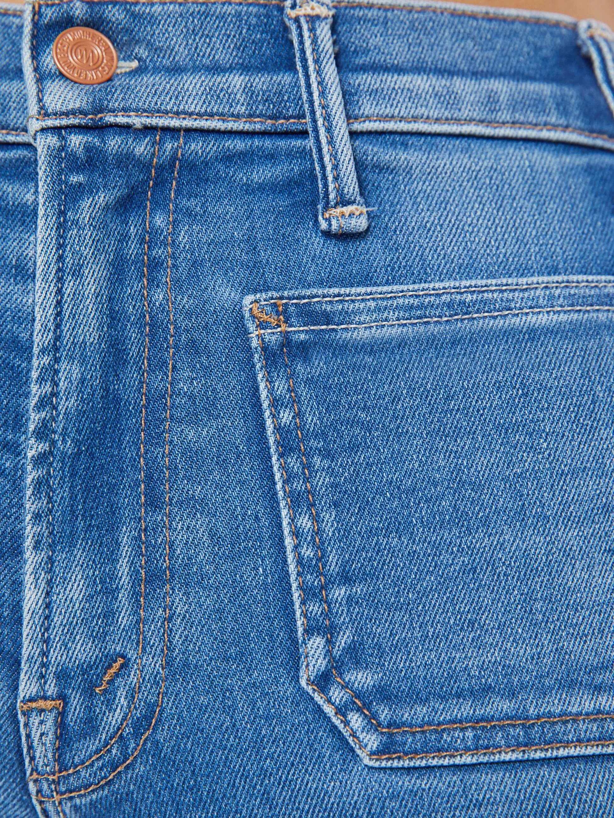 MOTHER DENIM LIL HIGH ROLLER PATCH POCKET SNEAK