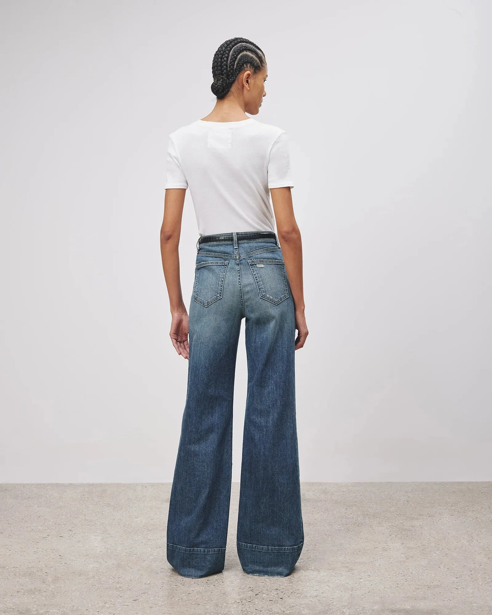 NADEGE JEAN IN CLASSIC WASH
