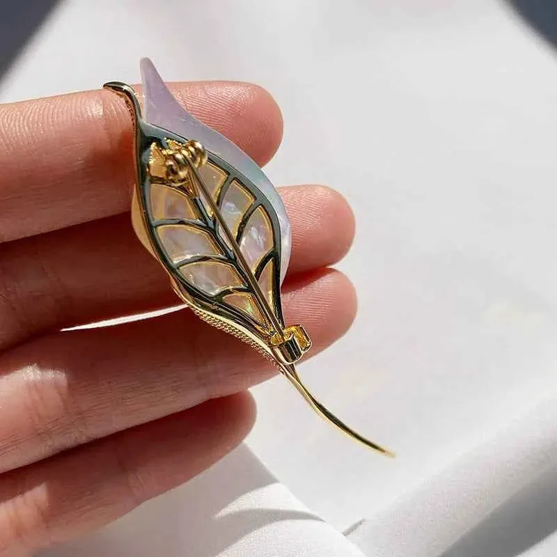 Natural Sea Shell Tulip Brooch Pin