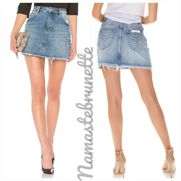 NWT $79 Rolla's Medium Wash Distressed Mini Skirt, Size 24