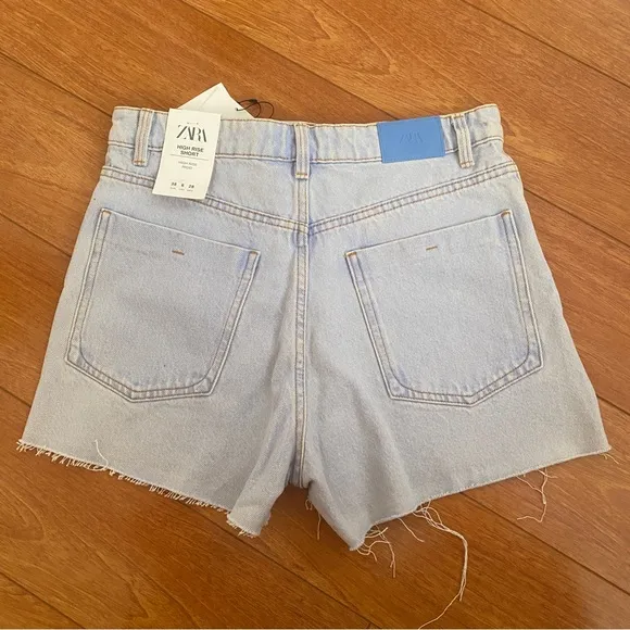 NWT ZARA HIGH RISE DENIM SHORTSMID-BLUE