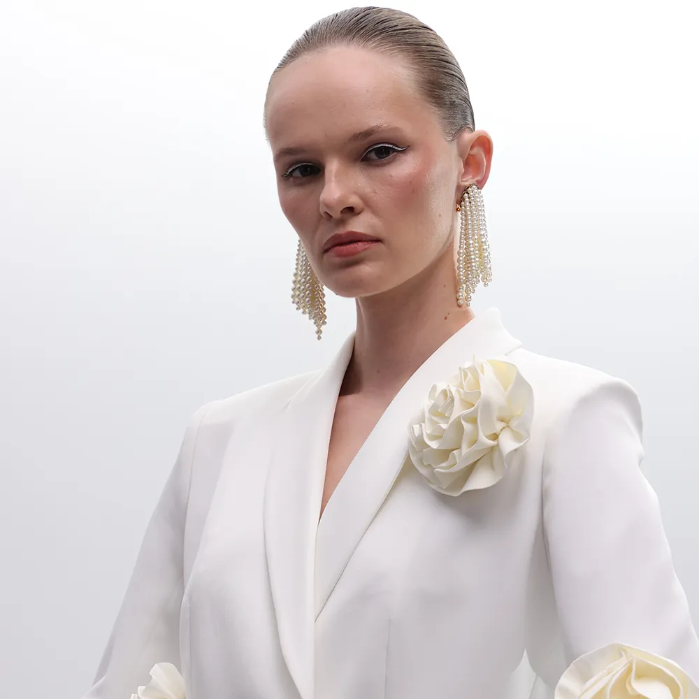 Off White Hourglass Suit