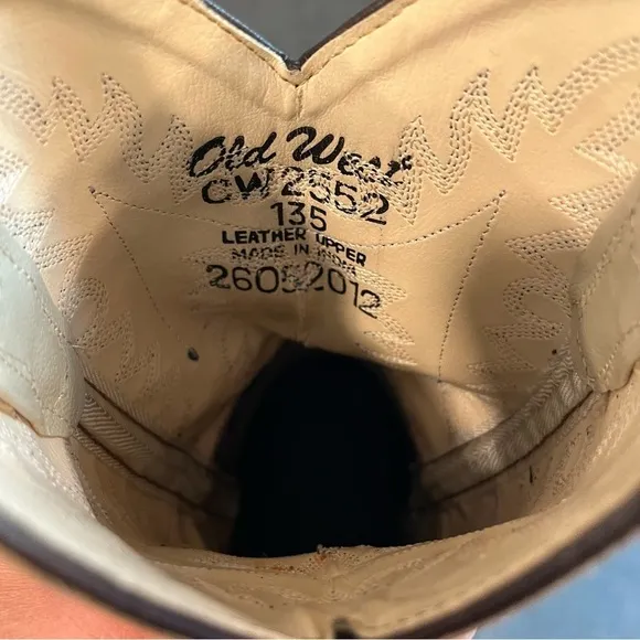 Old West boys 13.5 embroidered leather cowboy boots