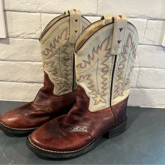 Old West boys 13.5 embroidered leather cowboy boots