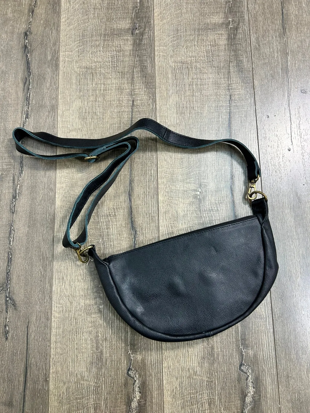 Plain Leather Shoulder Bag