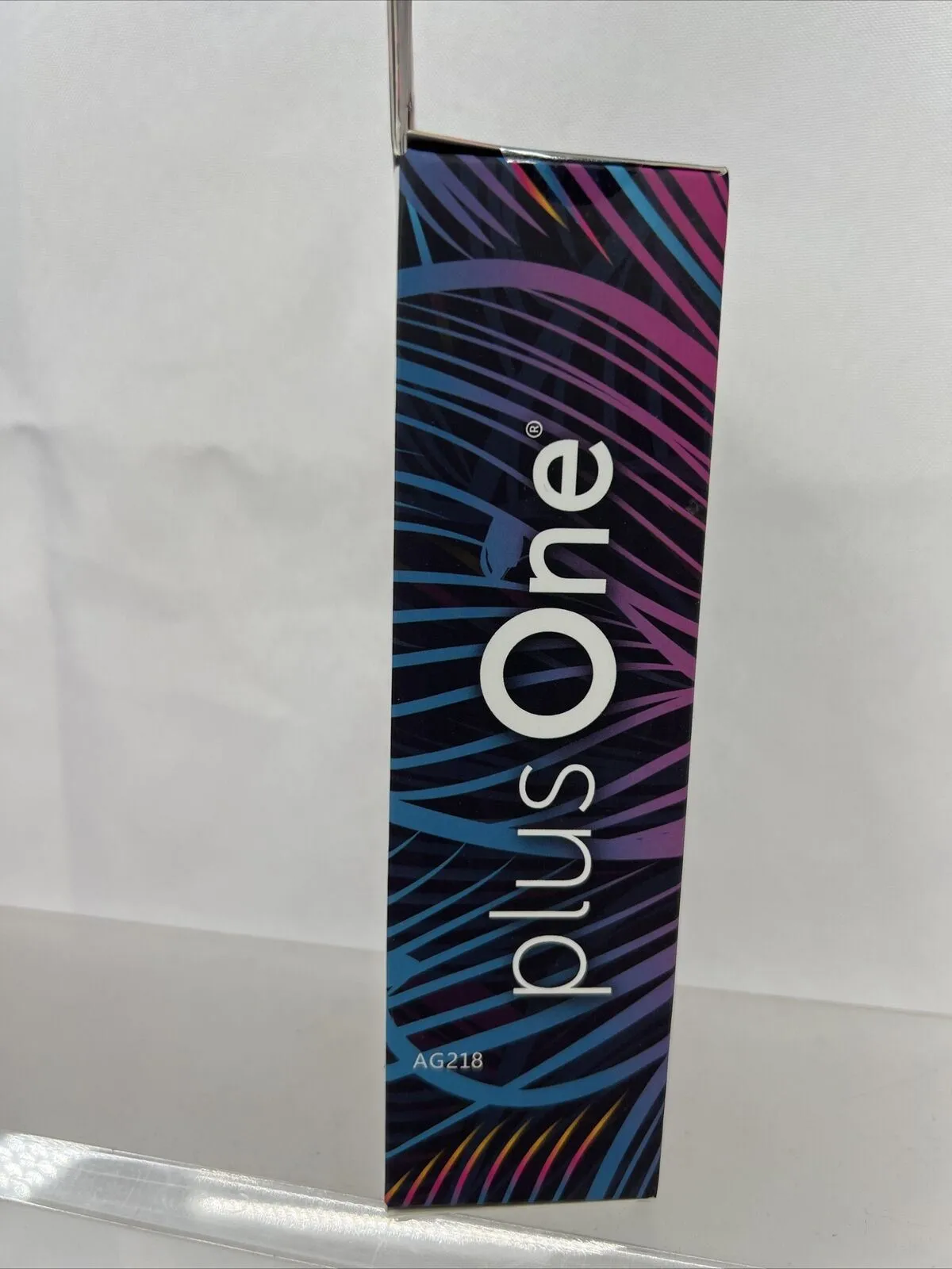 Plus One On-The-Go Travel Wand Personal Massager 6740 Clio ￼