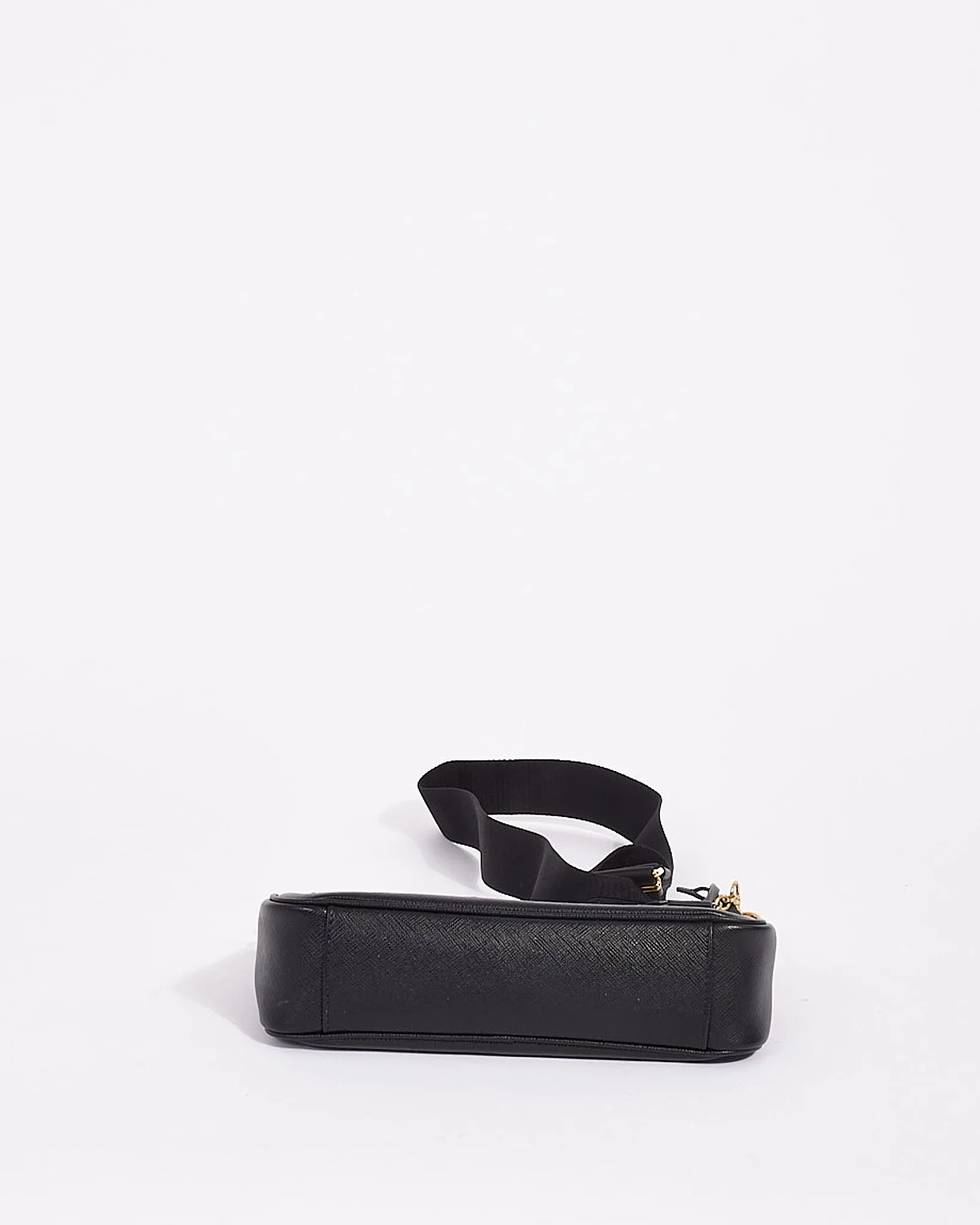 Prada Black Saffiano Leather Re-Edition 2005 Saffiano Bag