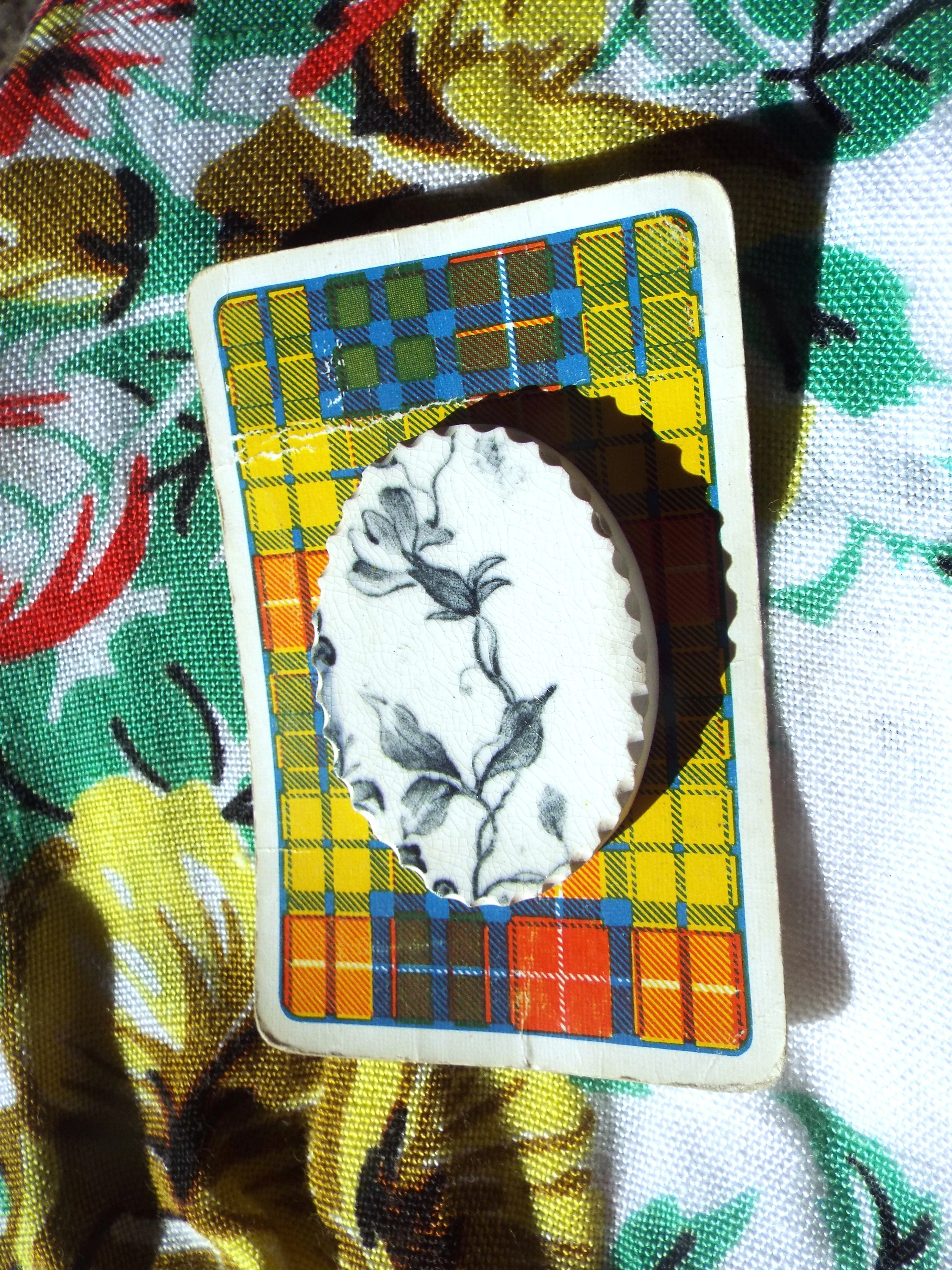 Pre-Loved Ceramic Brooch - Antique Floral