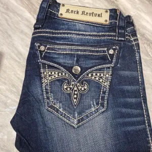 Rock revival Sora skinny size 26