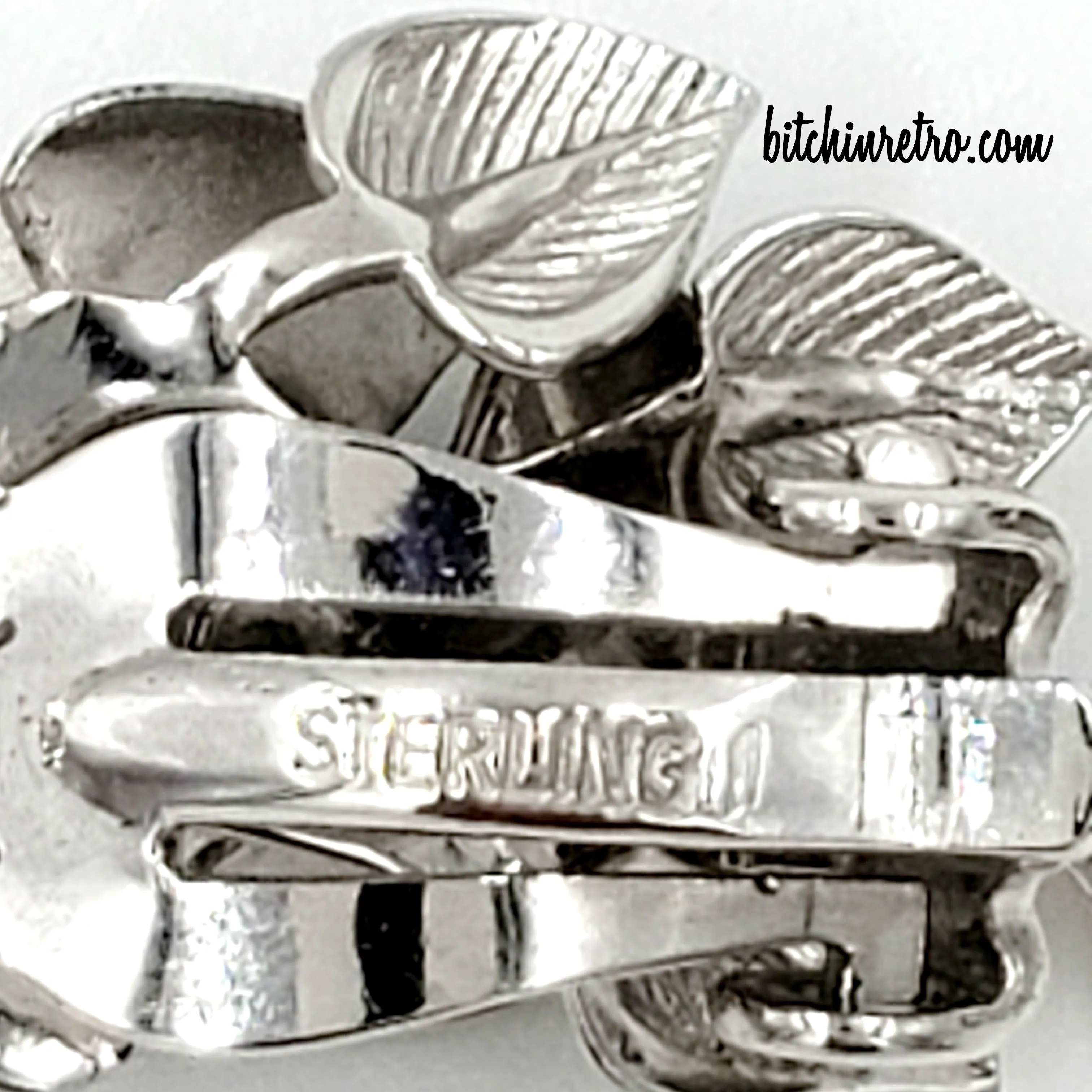 Rolyn R Inc Vintage Sterling Silver Brooch Set With Matching Earrings