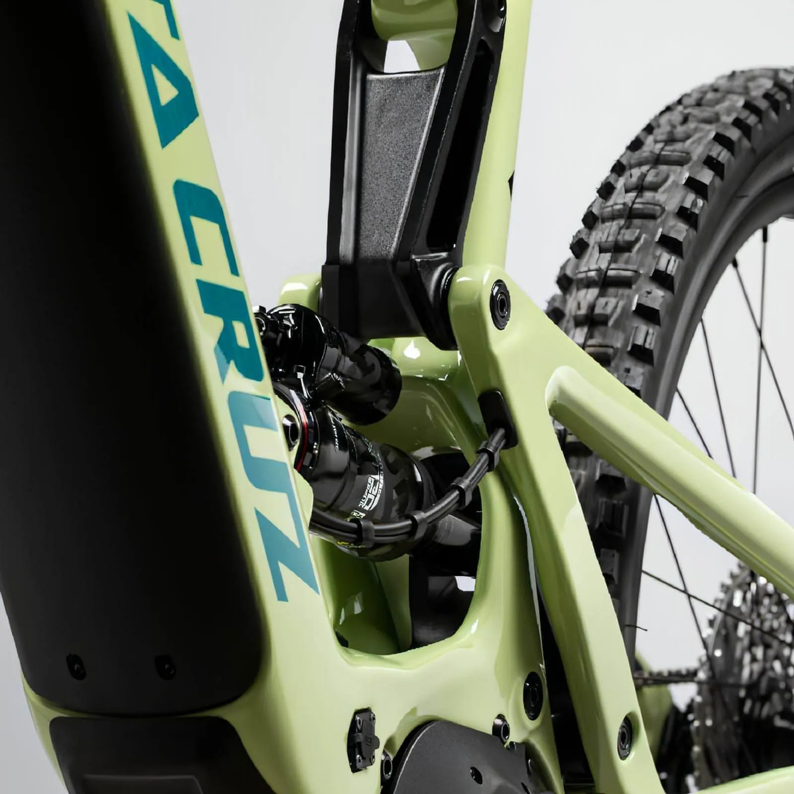 Santa Cruz Heckler C S 29 Carbon Electric Mountain Bike 2023 Ex-Display - Avocado Green