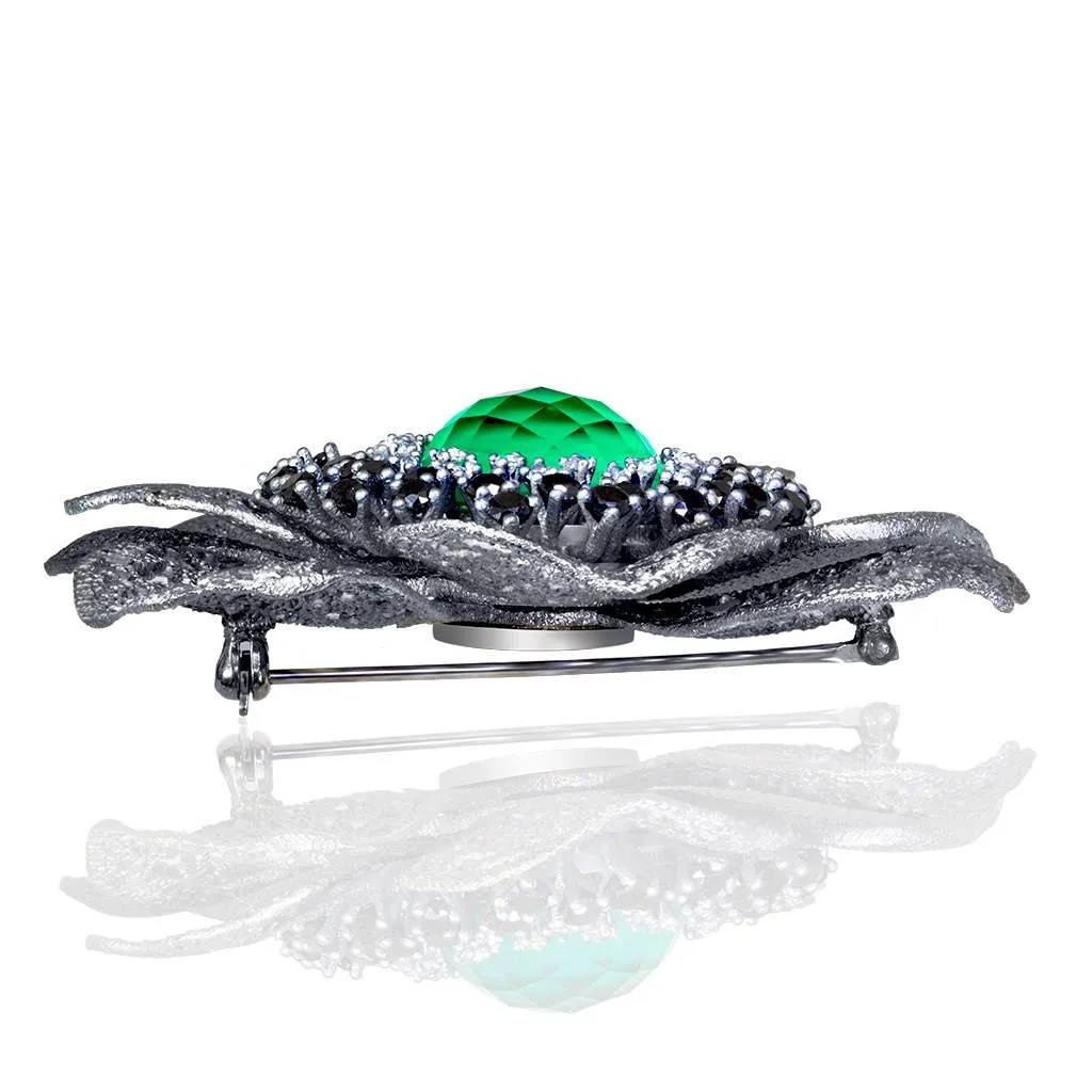 Silver Coronaria Brooch/Pendant with Round Green Agate
