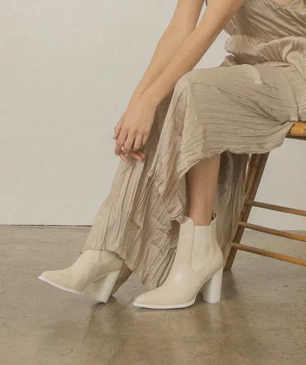 Stacked Heel Chelsea Boots