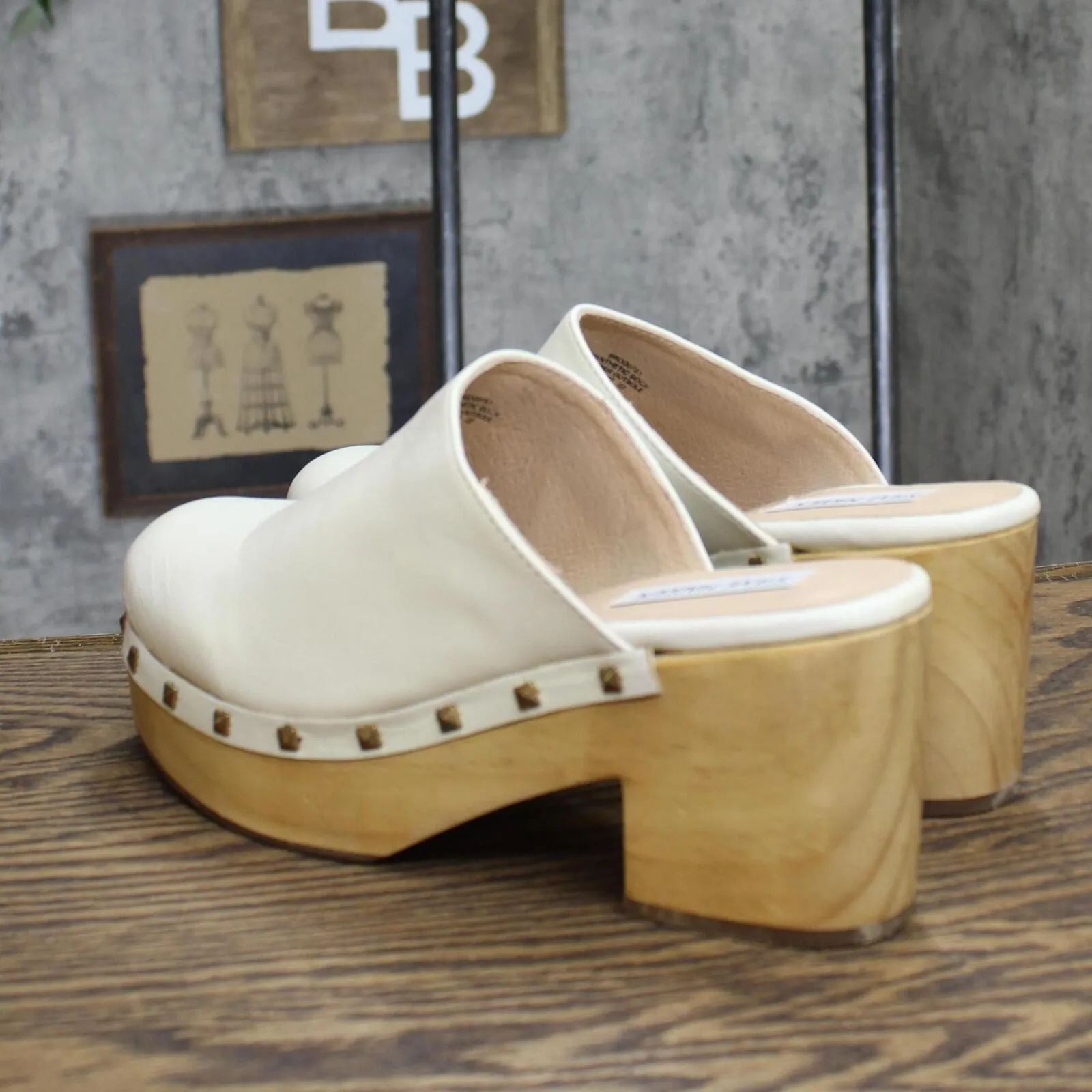 Steve Madden Women's Brooklyn Wooden Platform Clogs BROO07S1 Bone Off White 8M