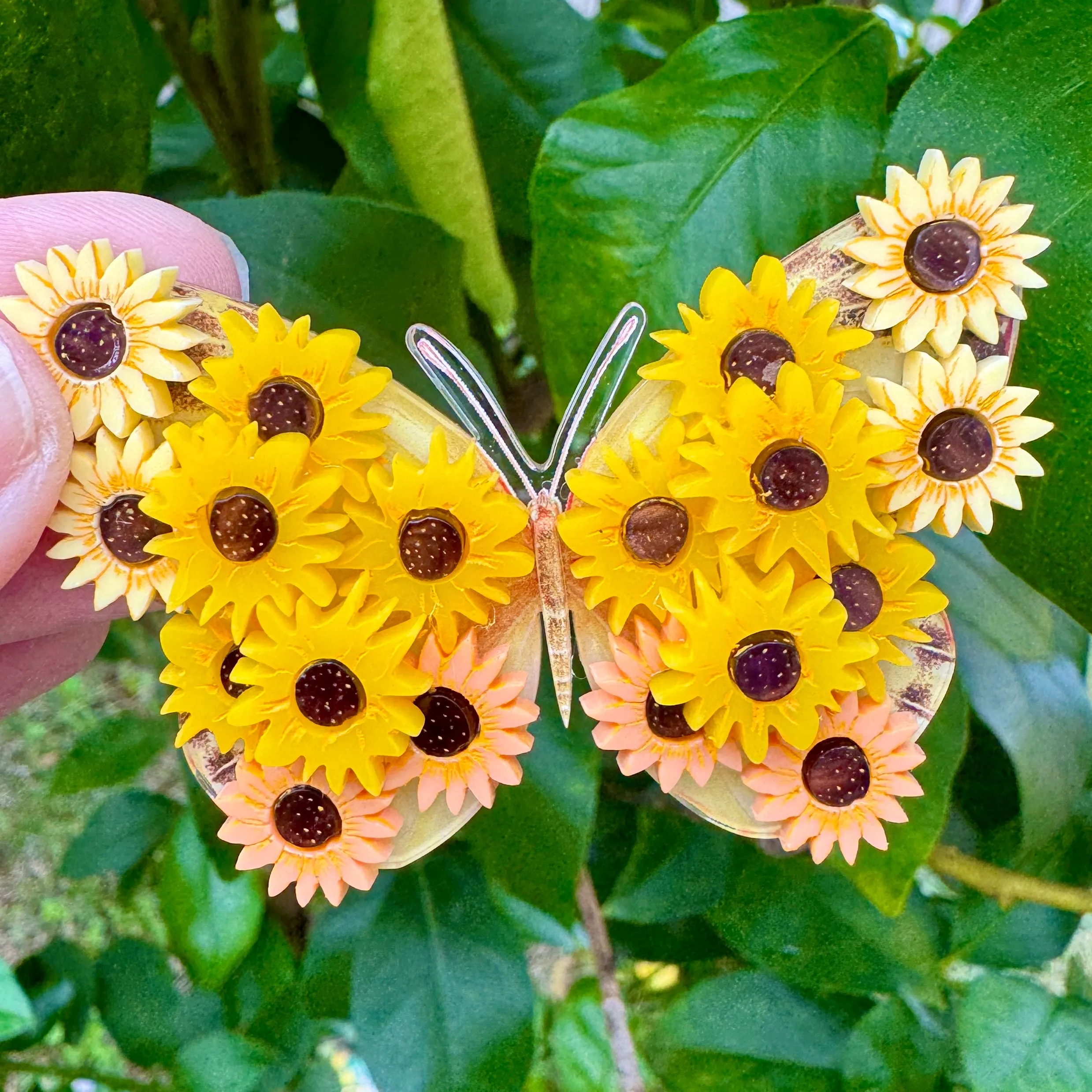 Sunflower butterfly 🌻 - brooch