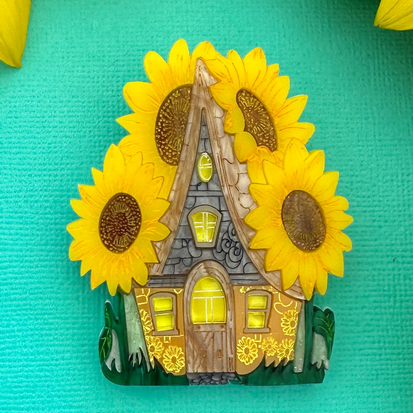 Sunflower cottage 🌻 - brooch