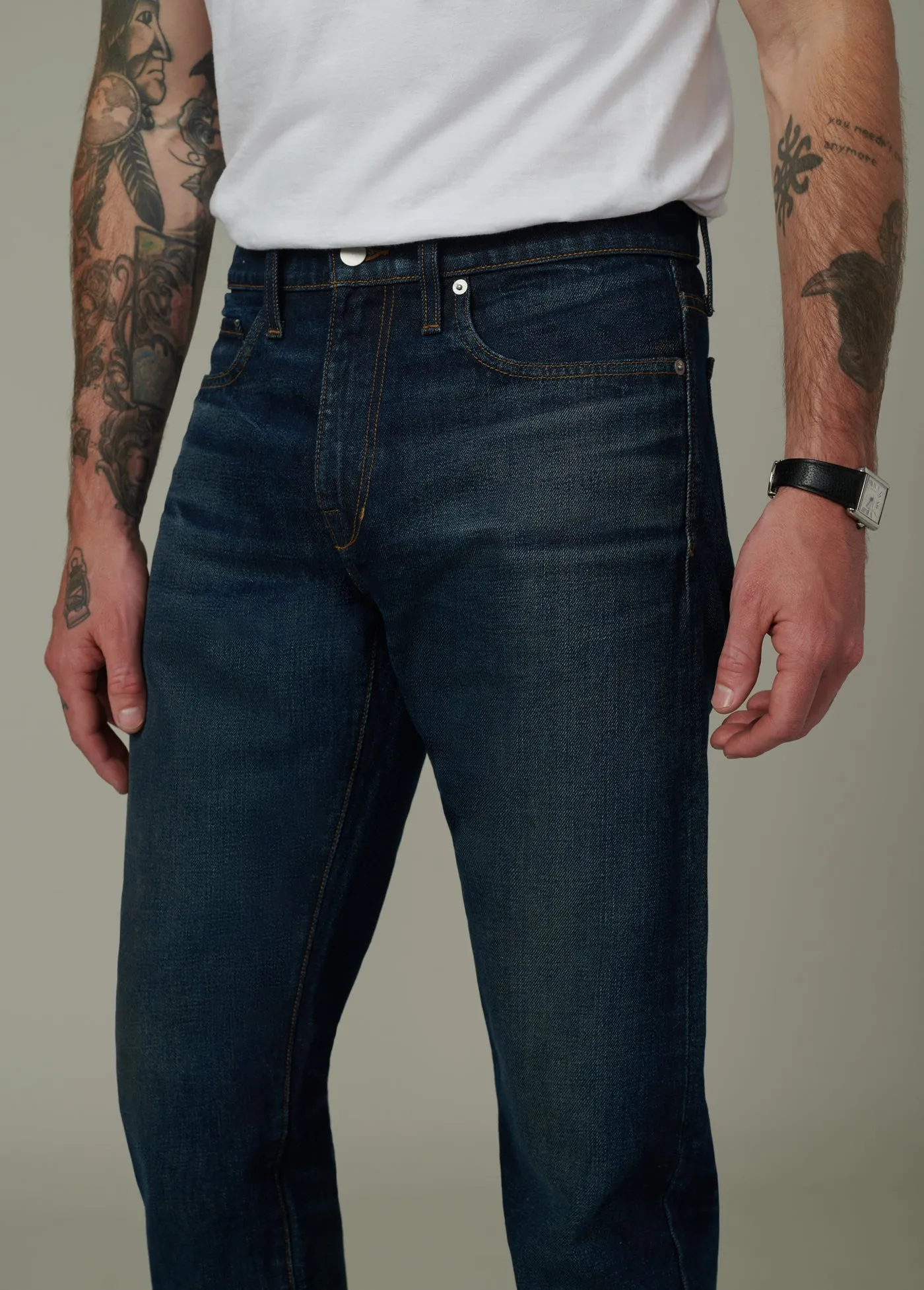 THE SLIM STRAIGHT 32"