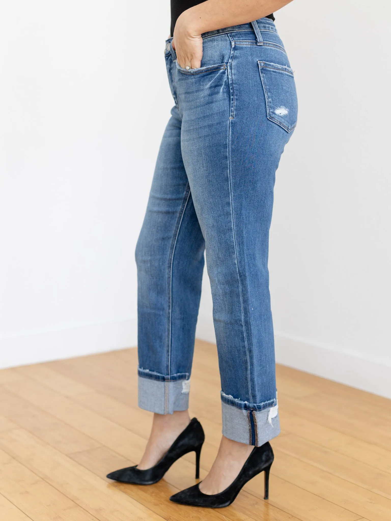 VERVET Daphne  High Rise Slim Cuff