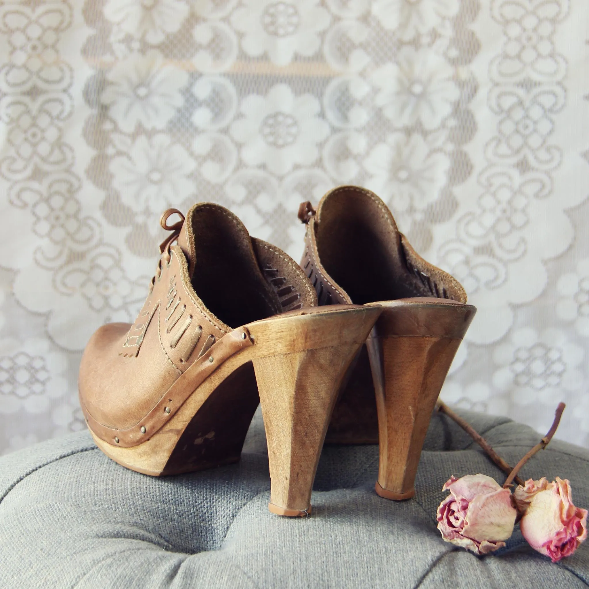 Vintage 70's Lace-up Platforms
