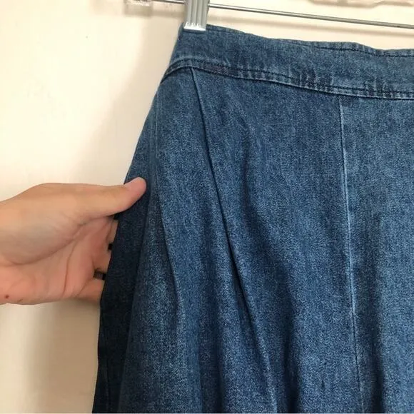 Vintage 80's City Girl Sport Denim Beaded High Waist Wide Leg Pocket Jean Shorts