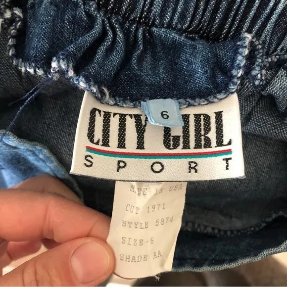 Vintage 80's City Girl Sport Denim Beaded High Waist Wide Leg Pocket Jean Shorts