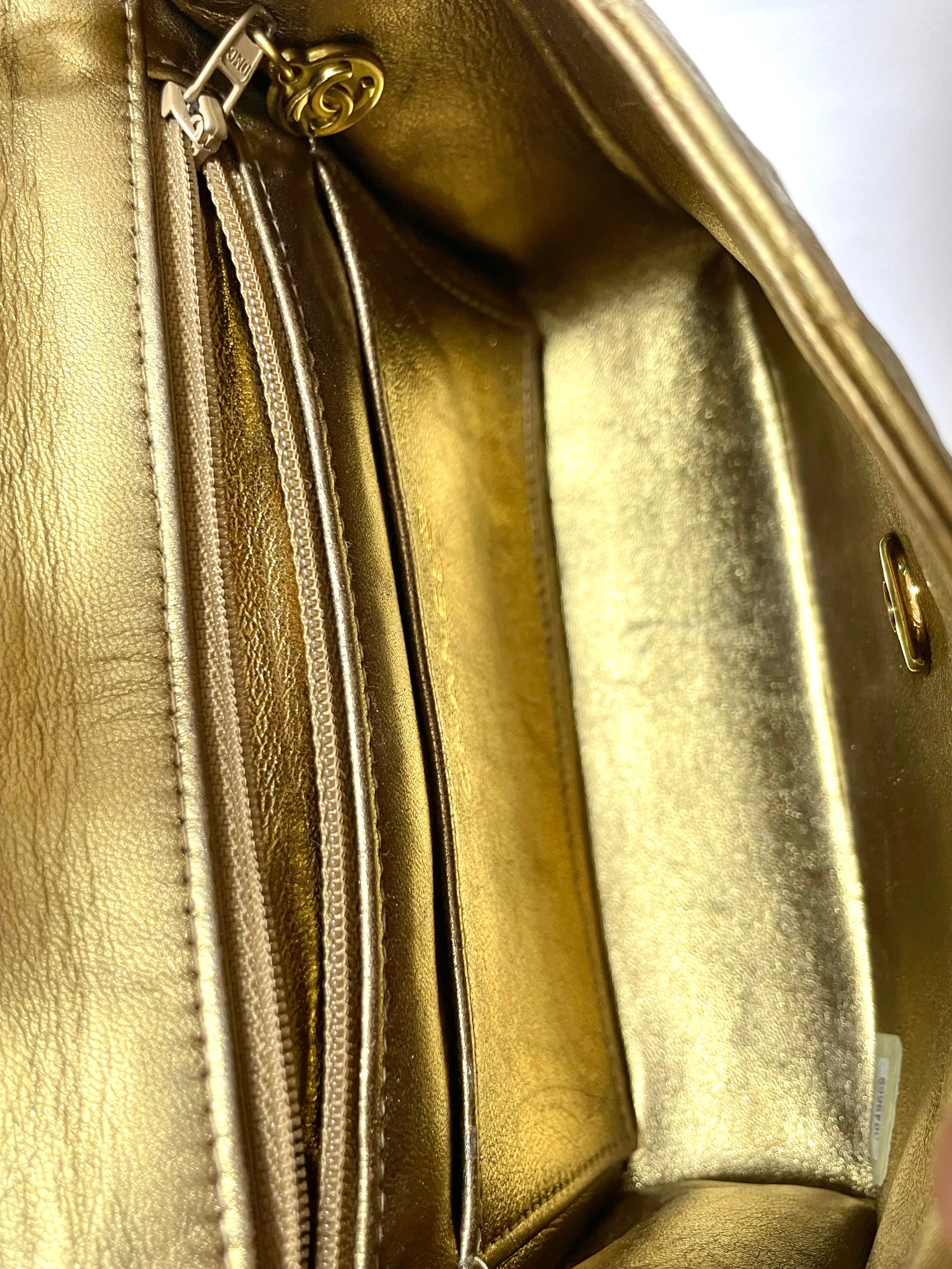 Vintage CHANEL golden lambskin flap chain shoulder bag, classic 2.55 mini purse with gold tone CC closure. 0409052