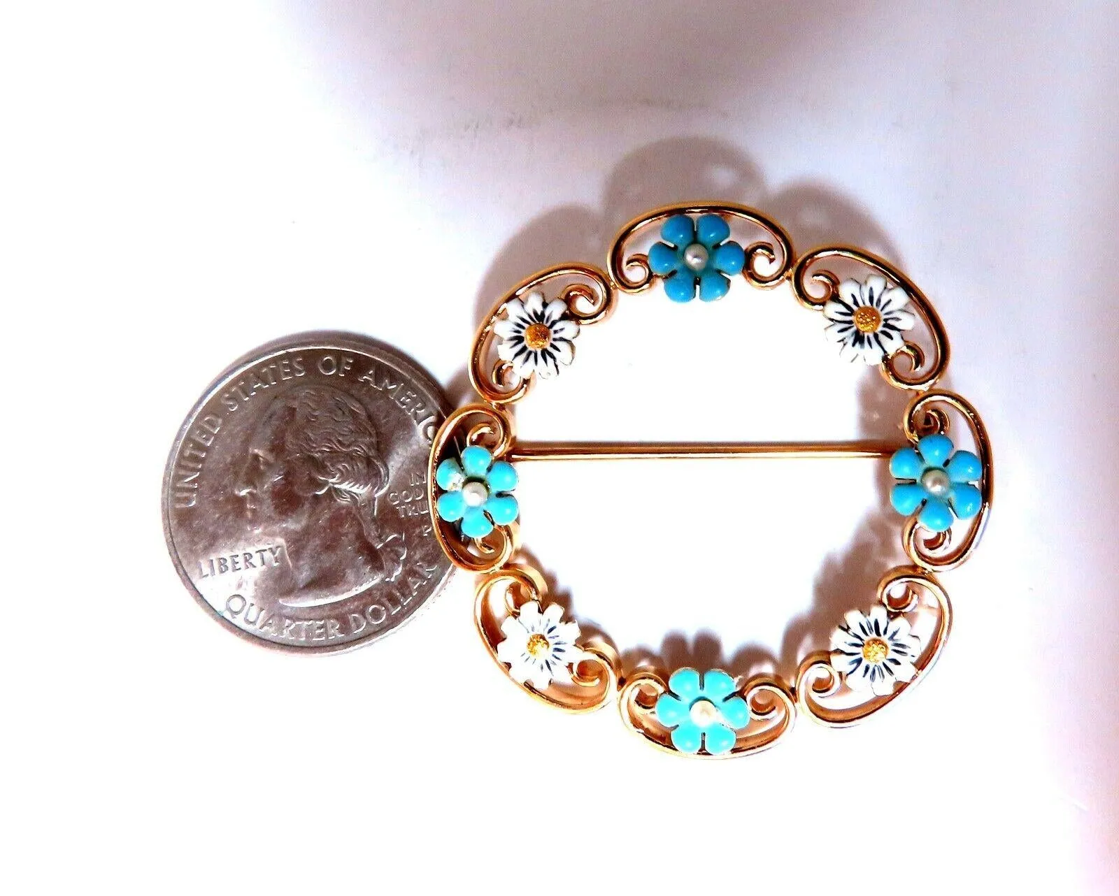 Vintage Estate Handmade Enamel White Blue Daisy Circle Pin 14kt 11791