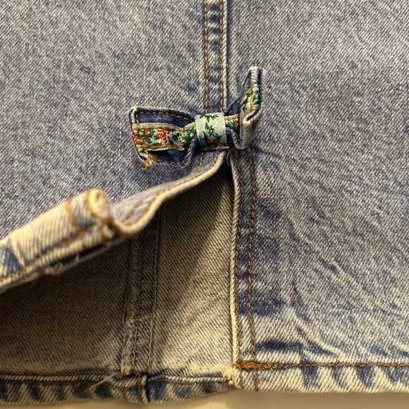 Vintage high waisted Denim Skirt bow detail