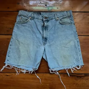 VINTAGE LEVI Cutoffs 550