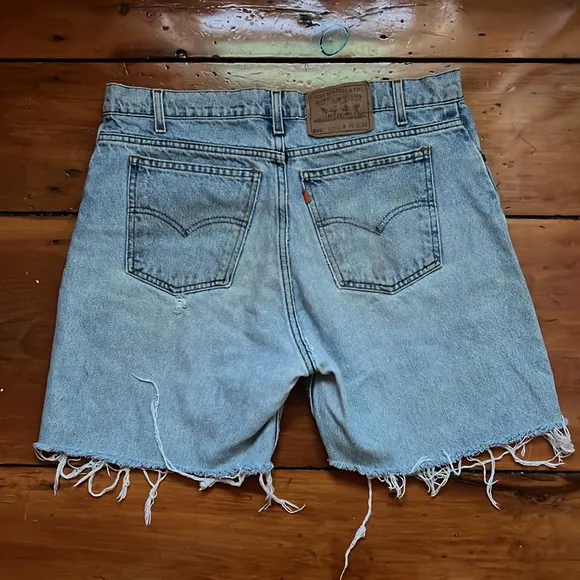VINTAGE LEVI Cutoffs 550