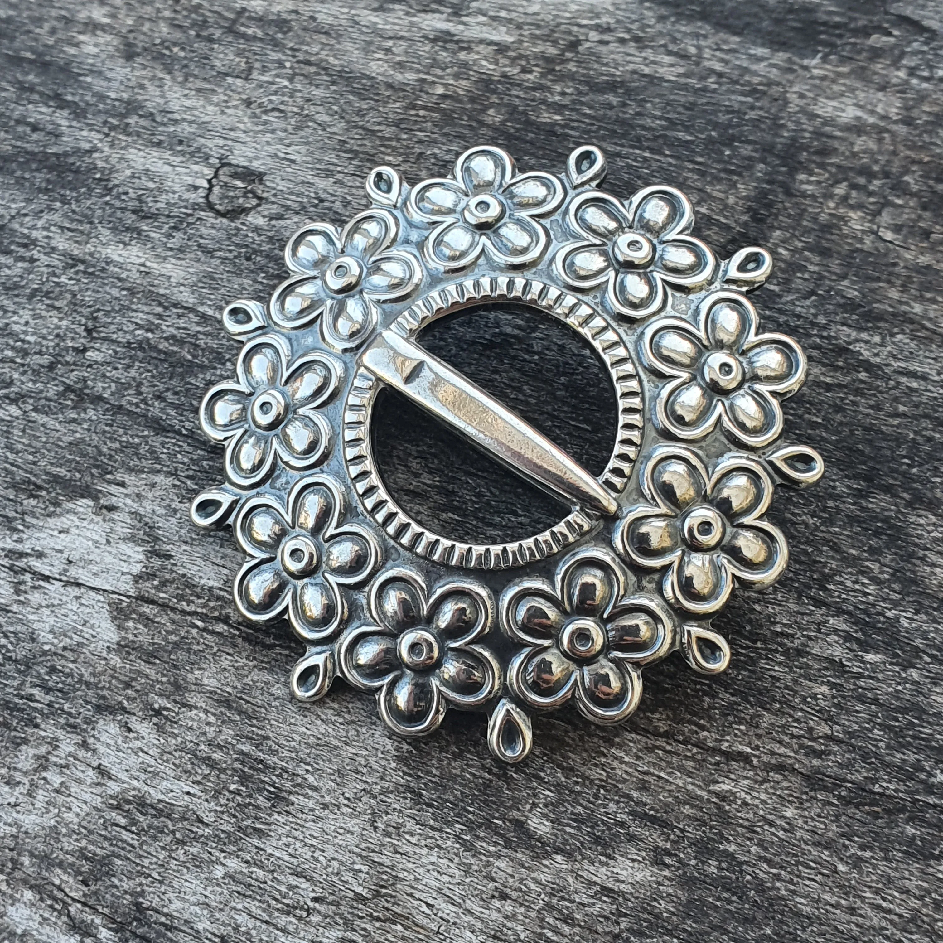 Vintage Loviisa Finnish Sterling Silver Brooch by Kalevala Koru - 18th Century Style 1984